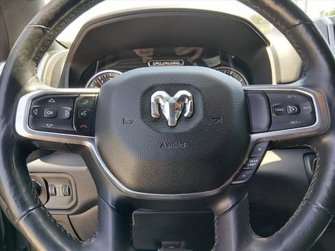 Used 2019 RAM 1500 Big Horn AWD/4WD image 18
