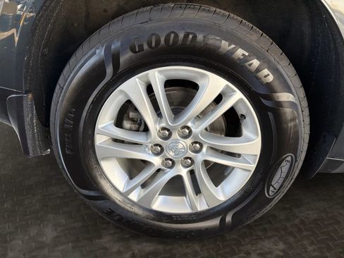 Used 2021 Buick Enclave Essence w/ Sound and Sites Package image 41