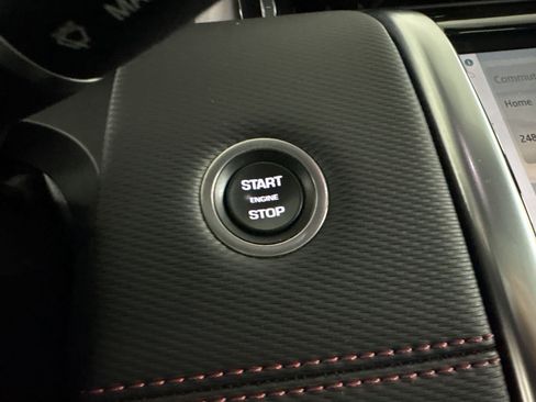 Used 2023 Land Rover Discovery Sport SE R-Dynamic AWD/4WD image 17
