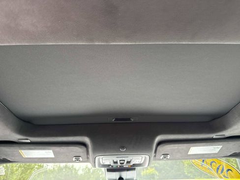 Used 2024 GMC Sierra 1500 AT4X image 3