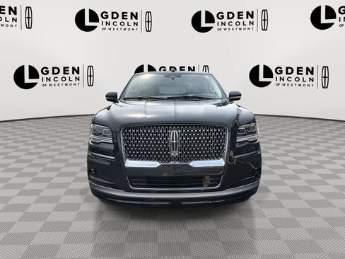 Used 2024 Lincoln Navigator Reserve AWD/4WD image 3