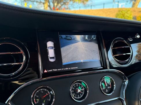 Used 2019 Bentley Mulsanne image 20