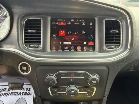 Used 2016 Dodge Charger R/T RWD image 18