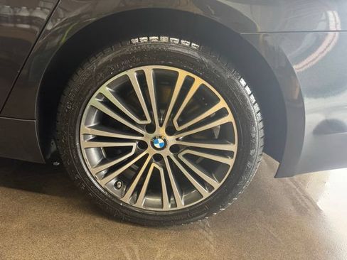Used 2017 BMW 540i xDrive AWD/4WD image 37