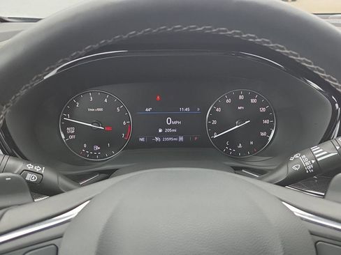 Used 2023 Buick Envision Preferred image 28