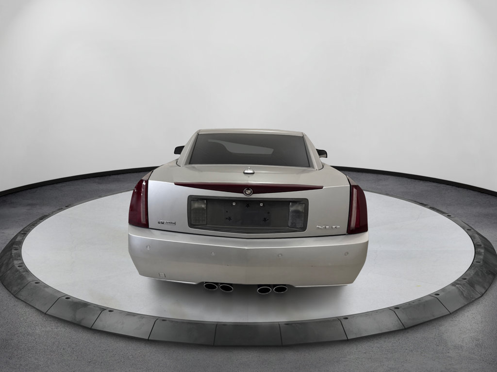 Used 2004 Cadillac XLR RWD image 7