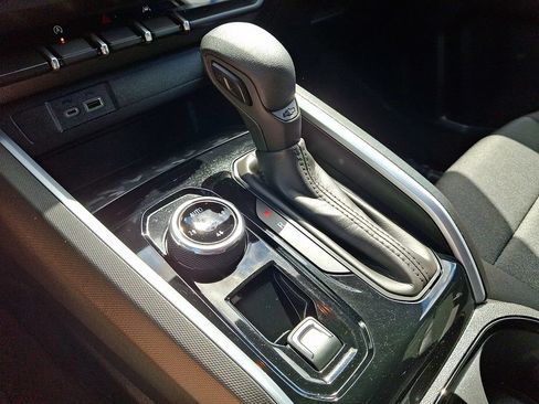 Used 2024 Chevrolet Colorado Trail Boss AWD/4WD image 14