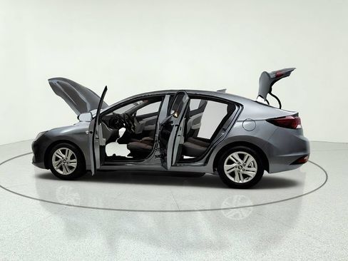 Used 2019 Hyundai Elantra Value Edition FWD image 11