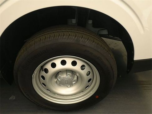 New 2025 Ford Maverick XL image 9