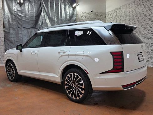 New 2026 Hyundai Palisade Calligraphy FWD image 5