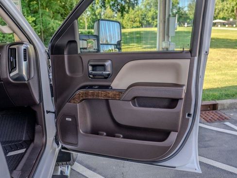 Used 2019 Chevrolet Silverado 3500 LT w/ LT Convenience Package AWD/4WD image 20