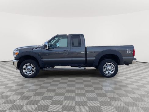 Used 2015 Ford F250 Lariat w/ Chrome Package image 4