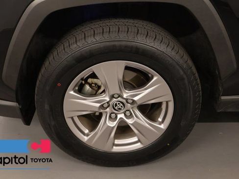 Certified 2022 Toyota RAV4 LE AWD/4WD image 8