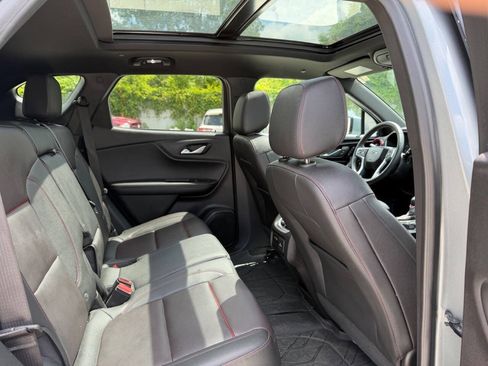 Used 2025 Chevrolet Blazer RS w/ Driver Confidence II Package AWD/4WD image 10