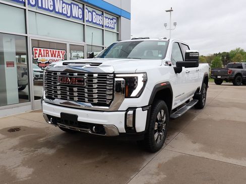 New 2026 GMC Sierra 2500 Denali w/ Denali Reserve Package AWD/4WD image 6