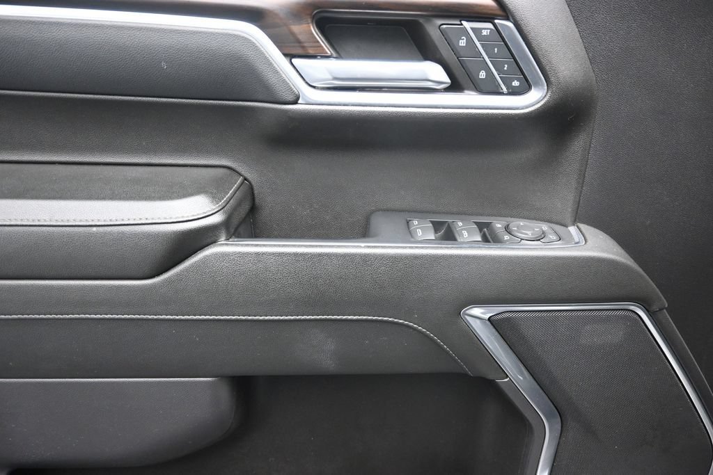 Used 2024 GMC Sierra 1500 SLT AWD/4WD image 16