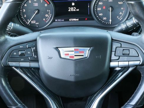 Used 2021 Cadillac XT6 Premium Luxury AWD/4WD image 29