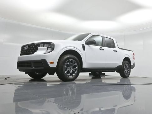 New 2026 Ford Maverick XLT FWD image 39