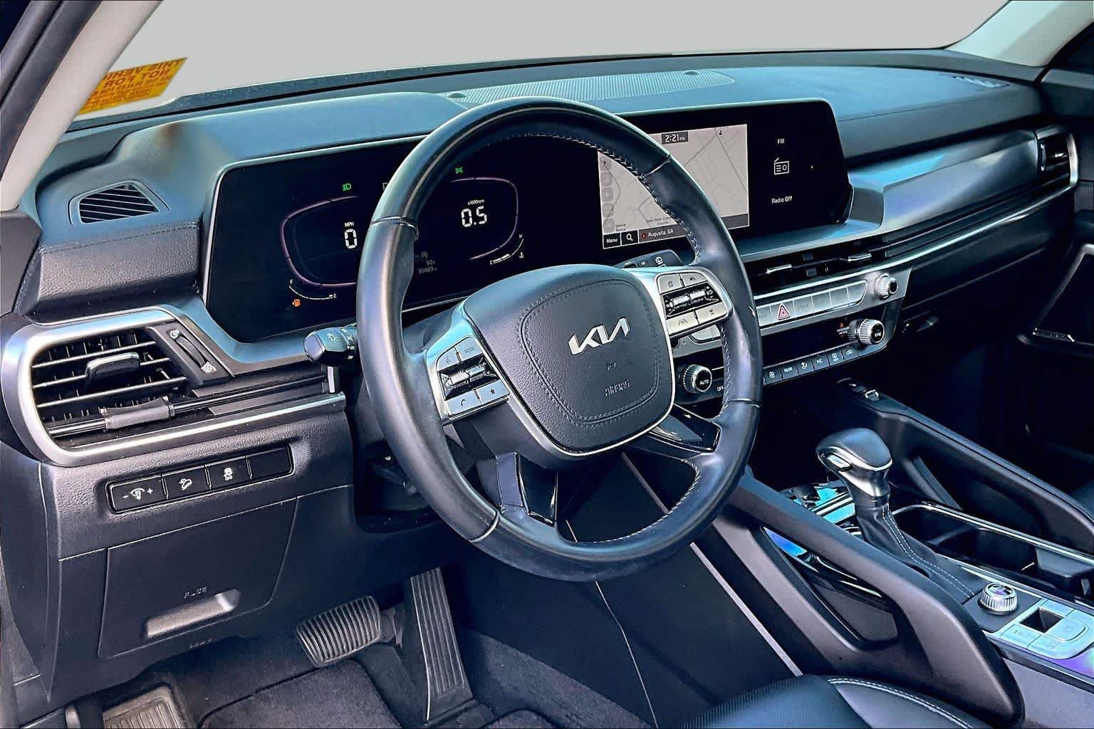 Used 2024 Kia Telluride S w/ S Sunroof Package FWD image 18