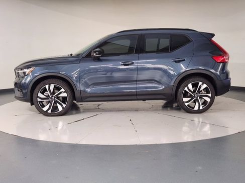 Used 2026 Volvo XC40 B5 Ultra w/ Protection Package Premier AWD/4WD image 5