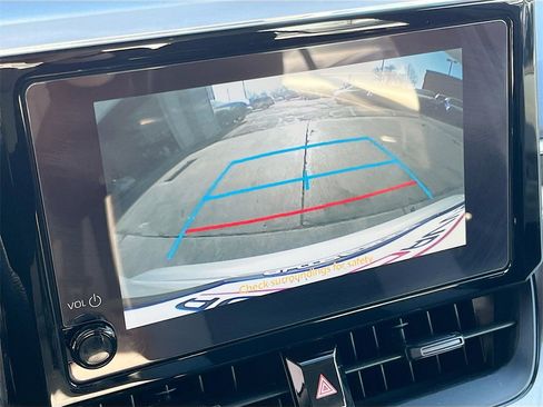 Used 2025 Toyota Corolla LE image 14