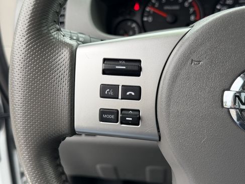 Used 2018 Nissan Frontier SV w/ Value Truck Package RWD image 16
