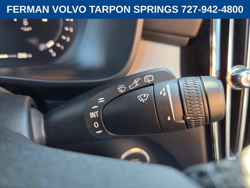 New 2026 Volvo XC40 B5 Ultra w/ Protection Package Premier AWD/4WD image 32