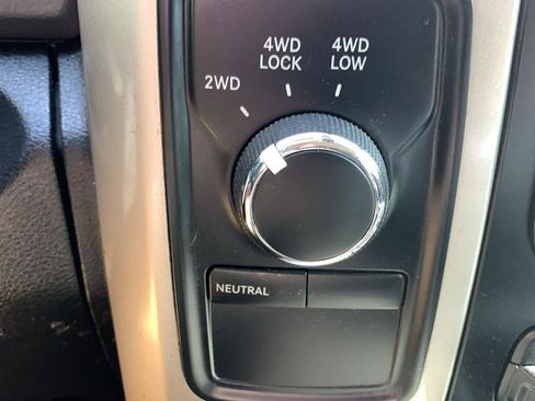 Used 2017 RAM 2500 SLT w/ Snow Chief Group AWD/4WD image 29