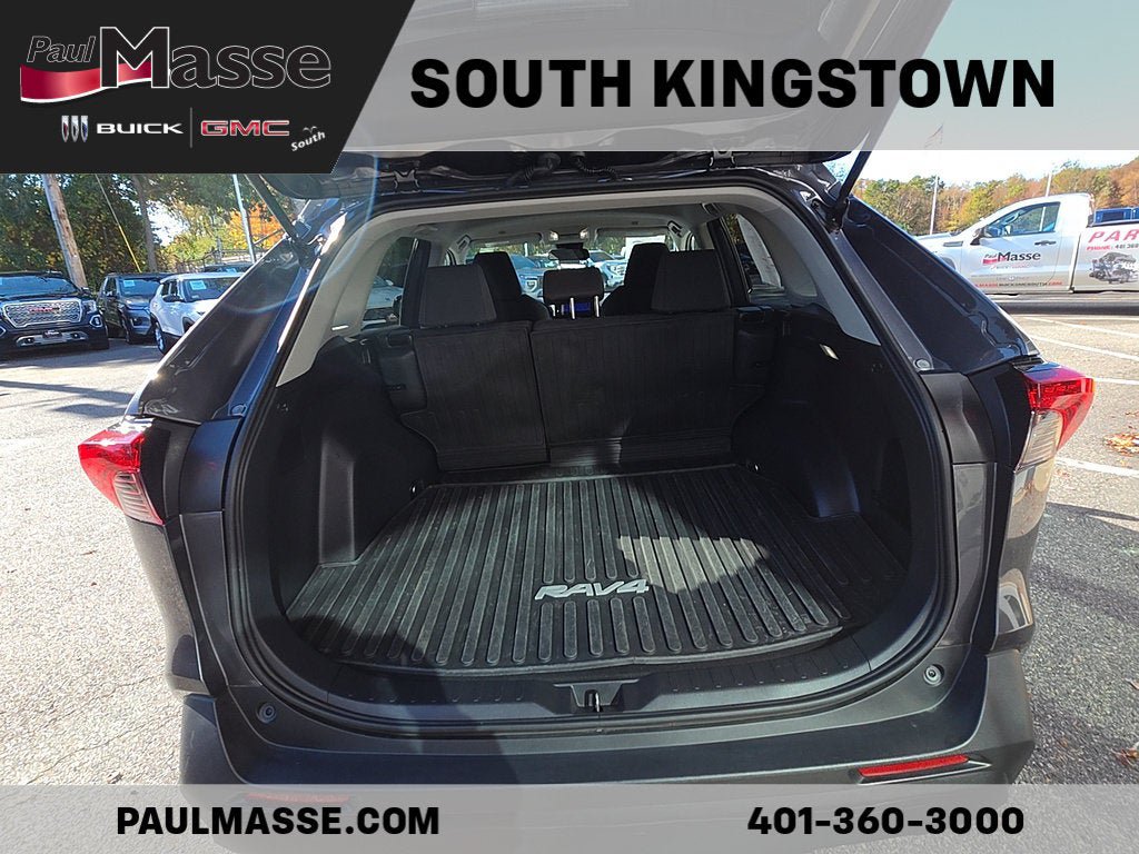 Used 2023 Toyota RAV4 LE AWD/4WD image 24
