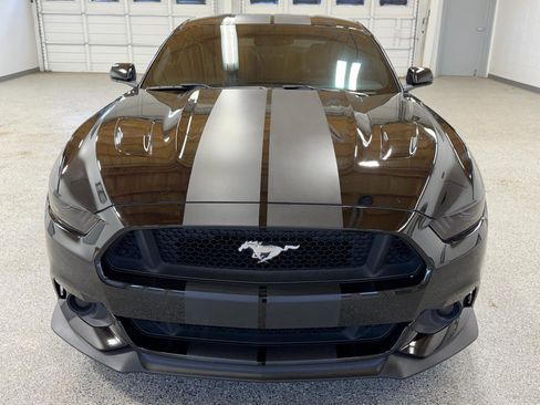 Used 2017 Ford Mustang GT Premium w/ GT Performance Package RWD image 7