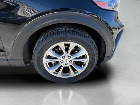 Certified 2022 Ford Explorer XLT w/ Equipment Group 202A AWD/4WD image 29