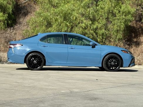 Used 2024 Toyota Camry XSE FWD image 9