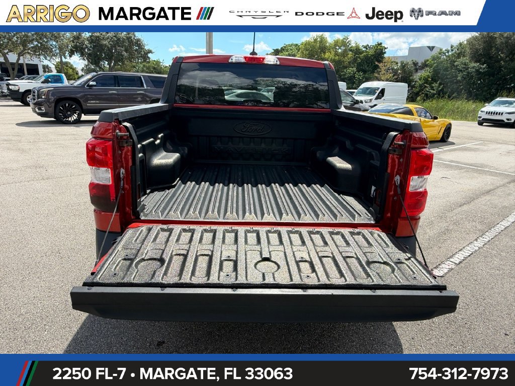 Used 2022 Ford Maverick XLT FWD image 14