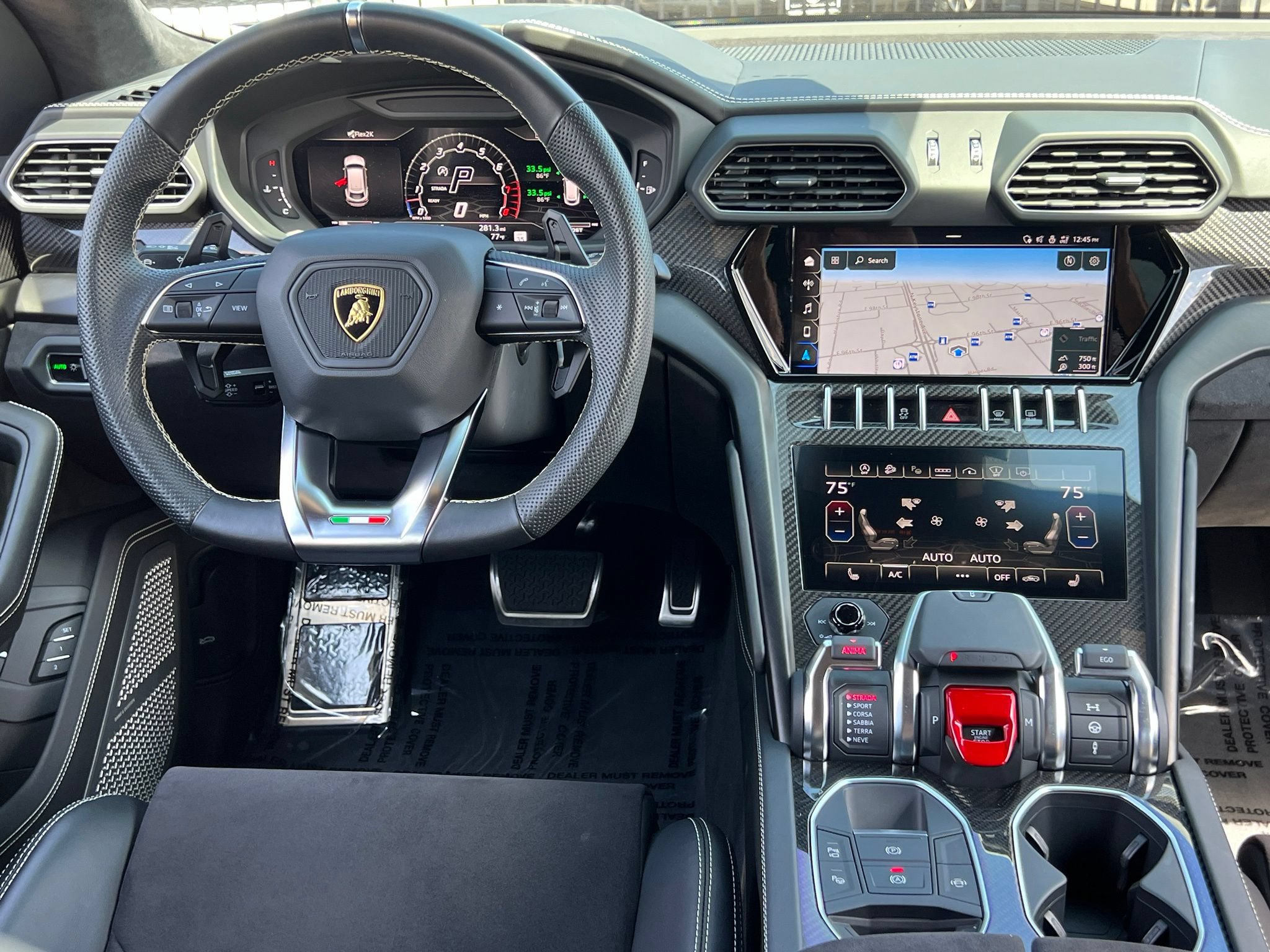 Used 2022 Lamborghini Urus AWD/4WD image 19