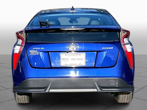 Used 2016 Toyota Prius Three Touring image 4