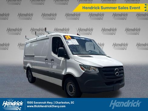 Used 2024 Mercedes-Benz Sprinter 2500 image 1