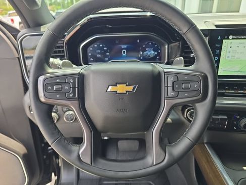 Certified 2025 Chevrolet Silverado 1500 High Country AWD/4WD image 27