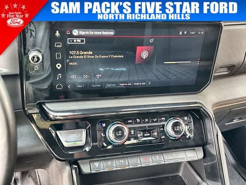 Used 2025 GMC Sierra 2500 AT4 w/ AT4 Premium Plus Package AWD/4WD image 25