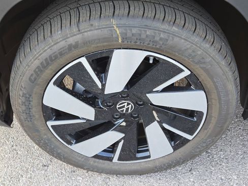 New 2025 Volkswagen Atlas Cross Sport SE AWD/4WD image 5