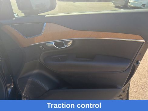 Used 2021 Volvo XC90 T6 Momentum AWD/4WD image 28