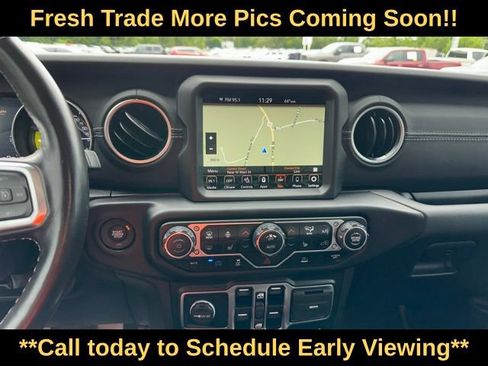 Used 2023 Jeep Wrangler Unlimited Sahara w/ Cold Weather Group AWD/4WD image 3
