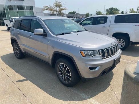 Used 2020 Jeep Grand Cherokee Laredo w/ Quick Order Package 2BN North AWD/4WD image 9