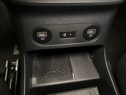 Used 2024 Hyundai Ioniq 5 Limited image 28