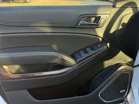Used 2020 Chevrolet Tahoe LT image 13