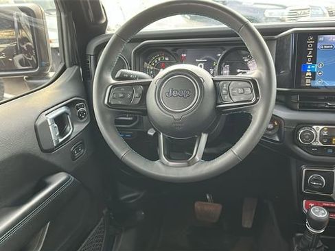 Used 2024 Jeep Wrangler Unlimited Rubicon 4xe AWD/4WD image 25