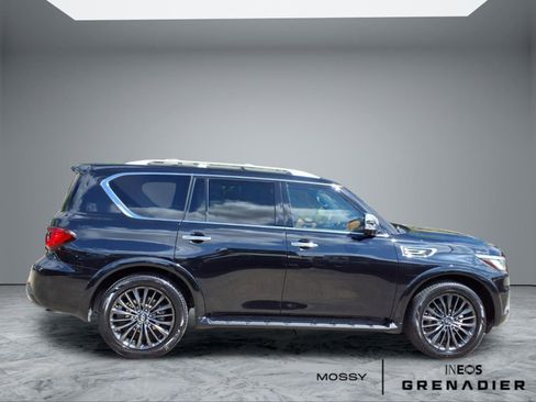 Used 2022 INFINITI QX80 Sensory w/ Cargo Package image 8