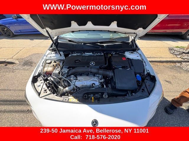 Used 2023 Mercedes-Benz CLA 250 4MATIC w/ Premium Package image 12