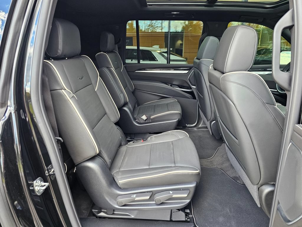 New 2026 Cadillac Escalade ESV Sport AWD/4WD image 12