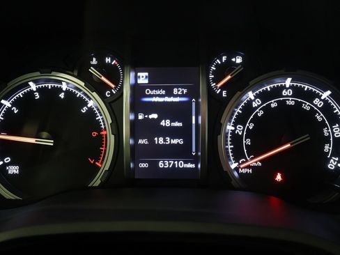 Used 2020 Toyota 4Runner TRD Off-Road Premium w/ Moonroof Package AWD/4WD image 11