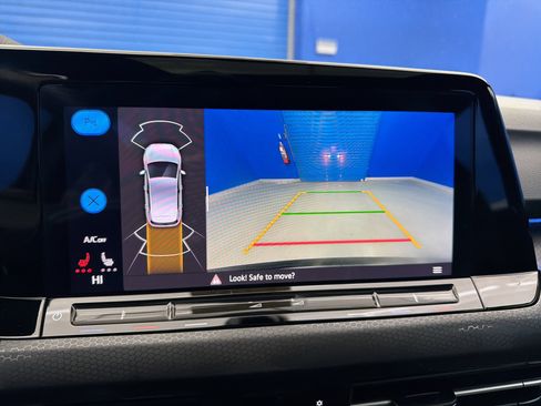 Used 2024 Volkswagen GTI SE image 21